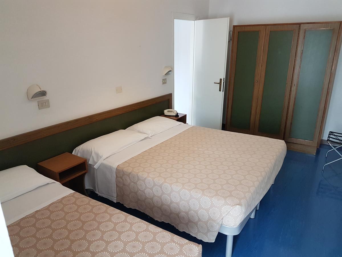 تْشيزيناتيكو Hotel Residence Adriana المظهر الخارجي الصورة