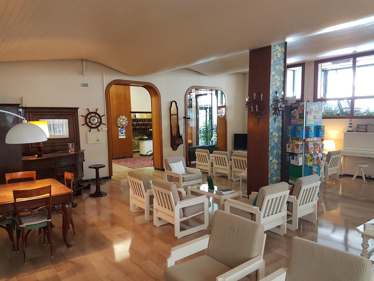 تْشيزيناتيكو Hotel Residence Adriana المظهر الخارجي الصورة