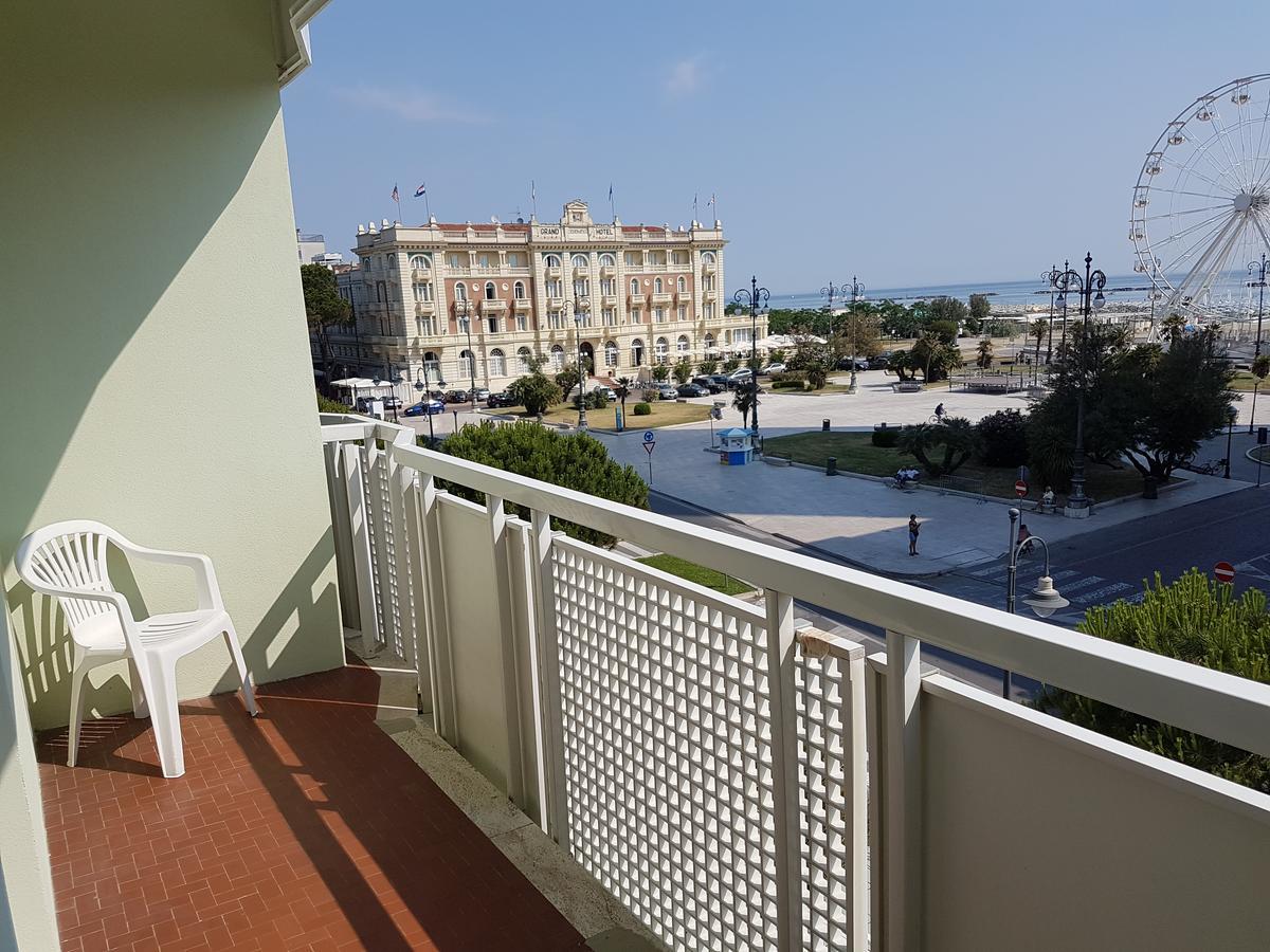 تْشيزيناتيكو Hotel Residence Adriana المظهر الخارجي الصورة